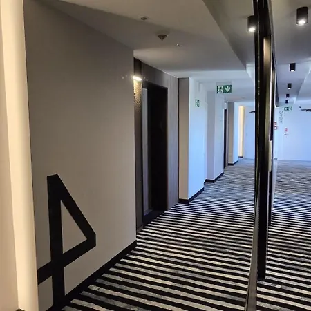 Apartment Port Admus For Rent *